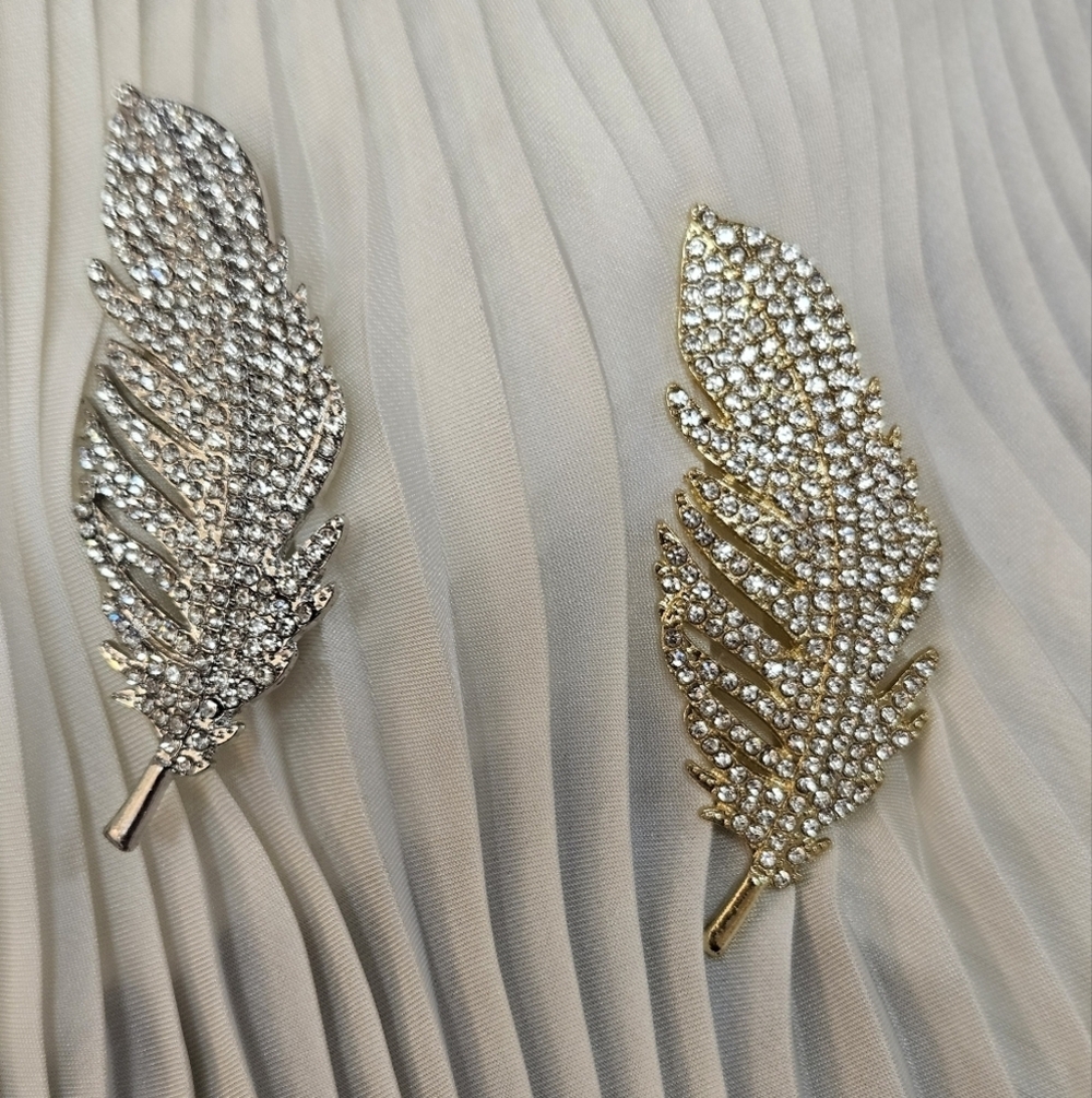 NEW Crystal Feather Brooch - Picture 2 of 8
